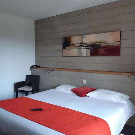 Brit Hotel Du Golf Le Lodge Salies-de-Béarn Kültér fotó
