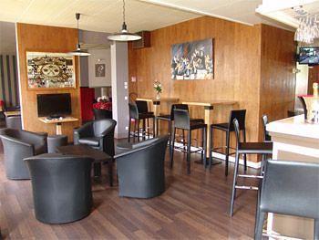 Brit Hotel Du Golf Le Lodge Salies-de-Béarn Kültér fotó